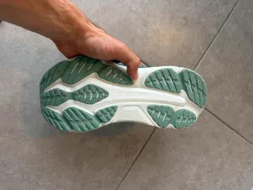 Used Saucony Hurricane 25 bike — image 3 of 3