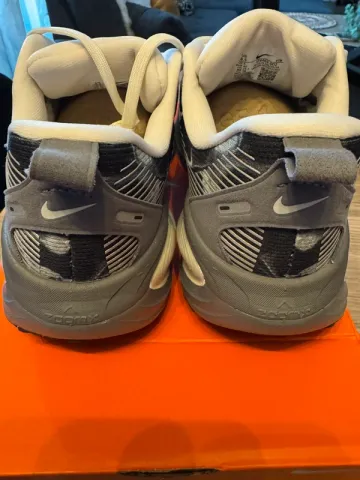 Nike Vomero 18 SE bike d'occasion — image 7 sur 9