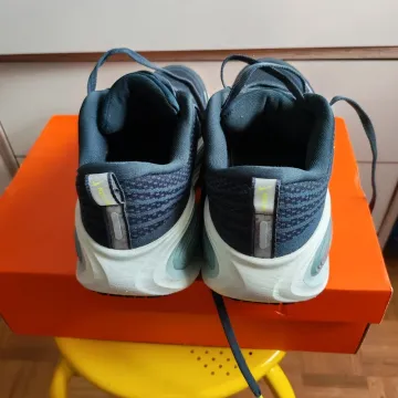 Käytetty Nike Vomero Plus ZoomX bike — kuva 5 / 14