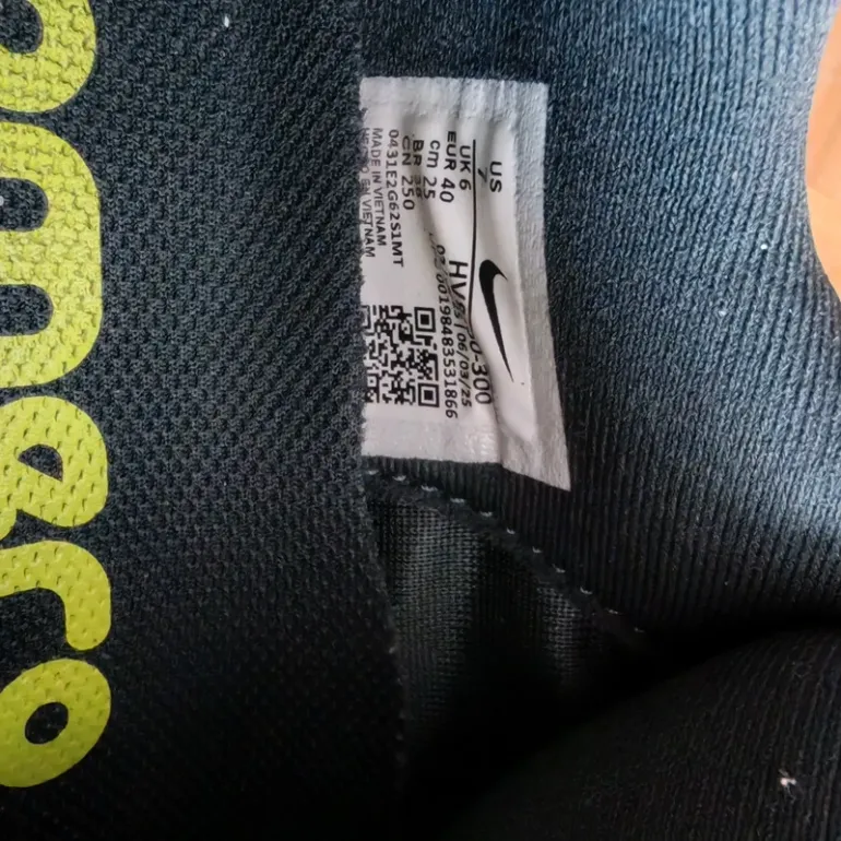 Käytetty Nike Vomero Plus ZoomX bike — kuva 7 / 14
