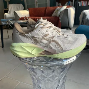Käytetty Asics Novablast 5 bike — kuva 2 / 7