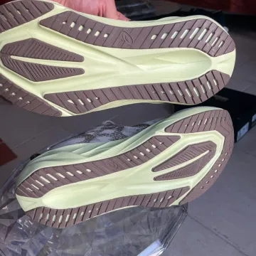 Käytetty Asics Novablast 5 bike — kuva 4 / 7