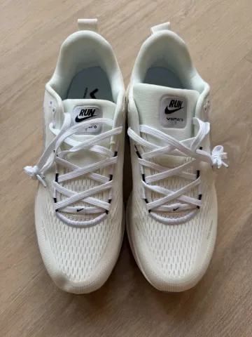Nike Vomero 18 bike d'occasion — image 4 sur 7