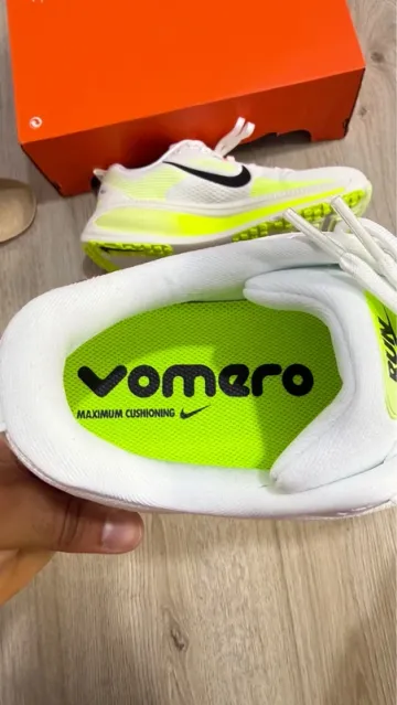 Used Nike Vomero 18 bike — image 8 of 11
