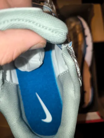 Used Nike Running Shoes bike — image 4 of 4