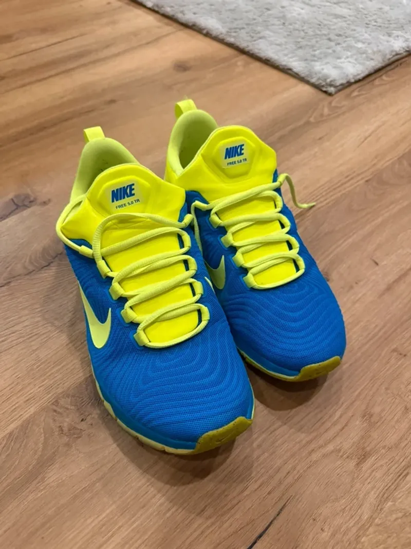Used Nike Free Trainer 5.0 2014 Running Shoes