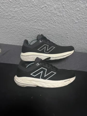 New Balance Sneakers bike usato — immagine 1 di 5