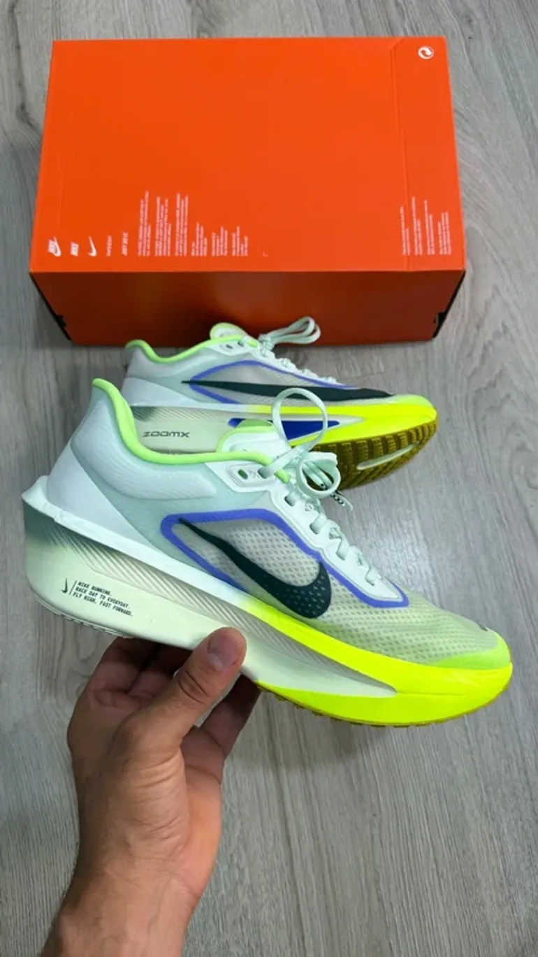 Nike Zoom Fly 6 bike d'occasion — image 2 sur 13
