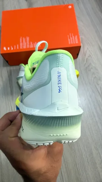 Nike Zoom Fly 6 bike d'occasion — image 9 sur 13
