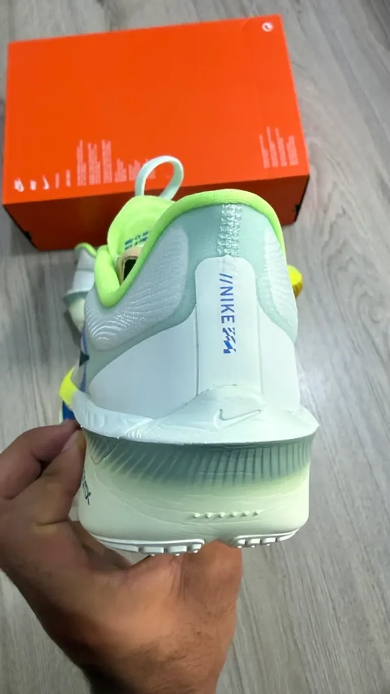 Nike Zoom Fly 6 bike d'occasion — image 9 sur 13