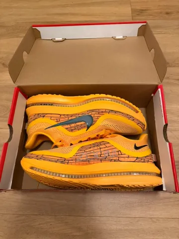 Used Pegasus Nike Premium bike — image 6 of 8