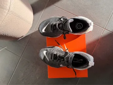 Brugt Nike ZoomX Invincible Run FK 3 bike — billede 9 af 9