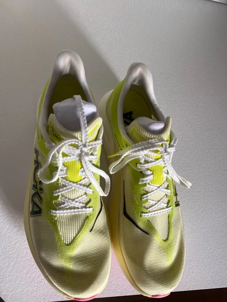 Hoka Rocket 3 bike d'occasion — image 8 sur 11
