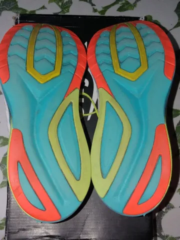 Brugt Saucony Endorphin Shift bike — billede 5 af 11
