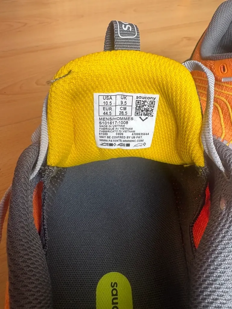 Used Saucony Trail Running Shoes bike — image 3 of 4