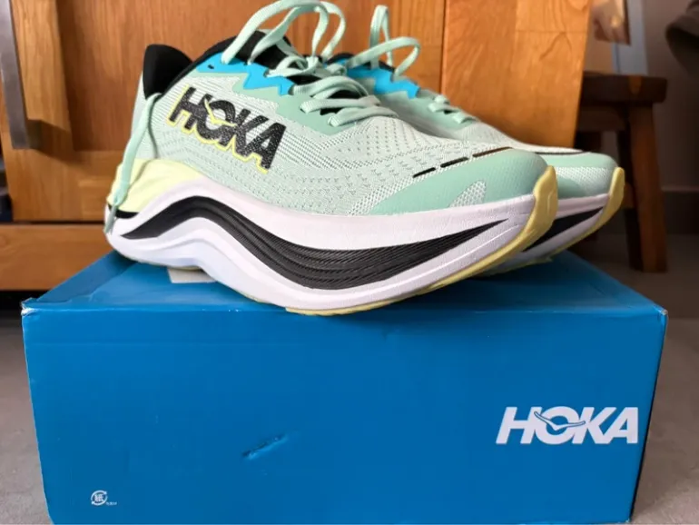 Hoka Skyward X bike d'occasion — image 2 sur 8