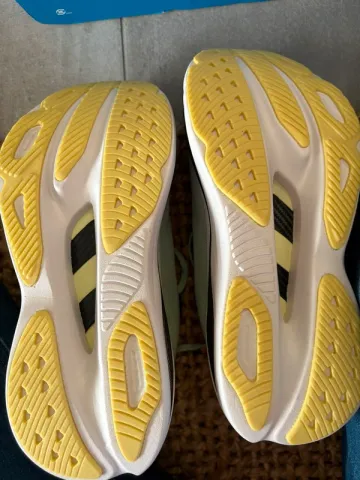 Hoka Skyward X bike d'occasion — image 6 sur 8
