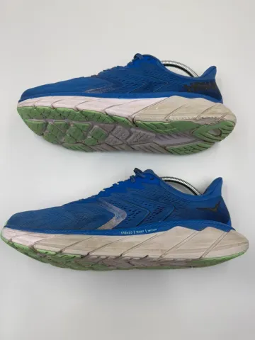 Hoka Arahi 5 bike usato — immagine 3 di 10