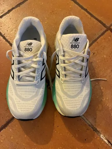 New Balance Unisex bike usato — immagine 1 di 6