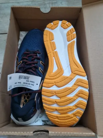 Used Asics GT-2000 10 bike — image 3 of 4