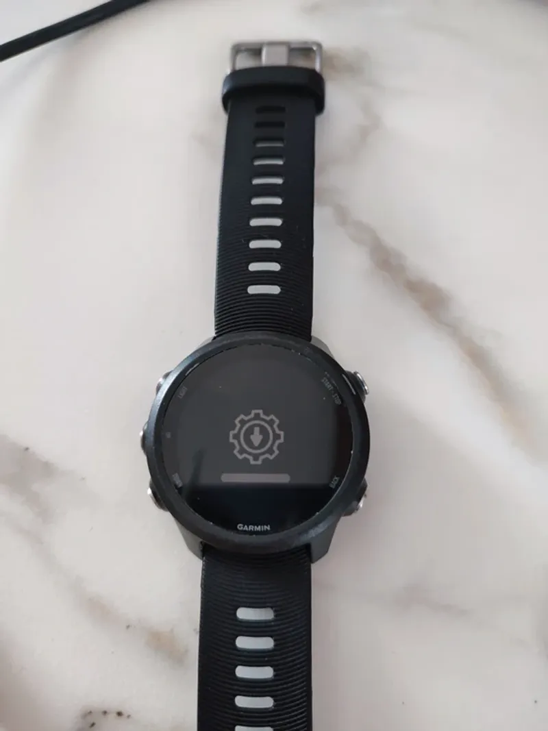 Used Garmin Forerunner 245 Electronics