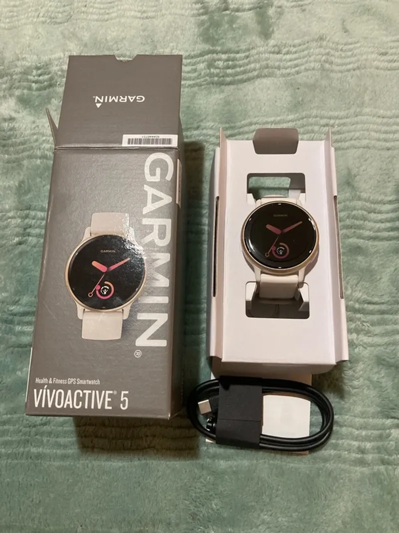 Used Garmin vivoactive5 Electronics