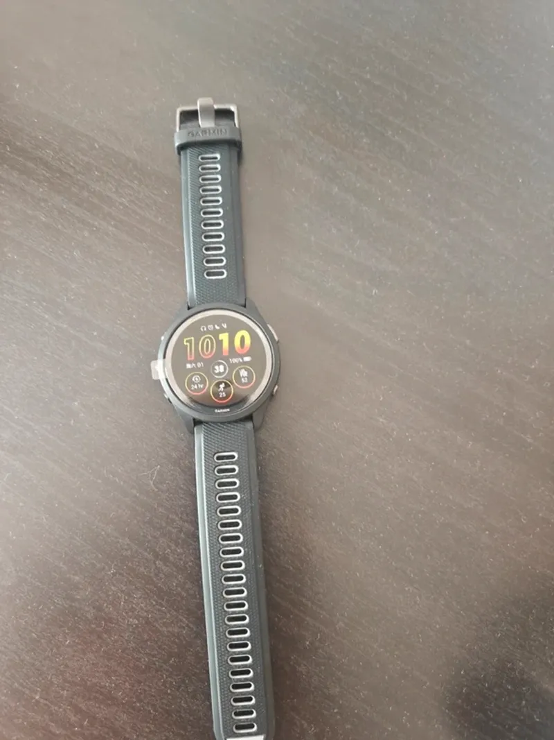 Käytetty Garmin Forerunner 265 Music Electronics