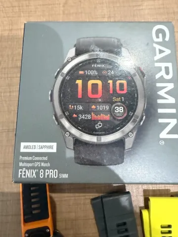 Garmin Fenix 8 Pro 2025 bike usato — immagine 2 di 4