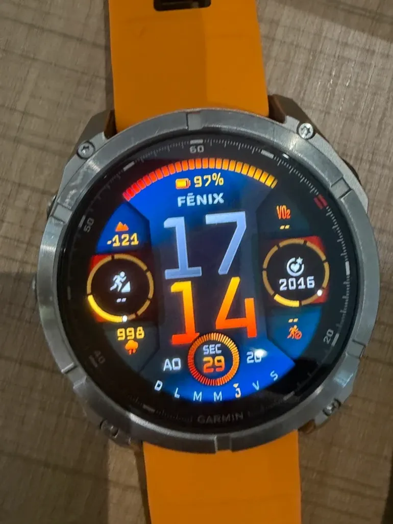 Garmin Fenix 8 Pro 2025 bike usato — immagine 3 di 4