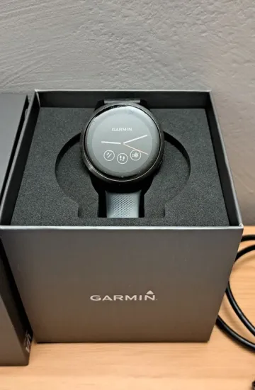 Used Garmin Vivoactive 4S bike — image 6 of 10