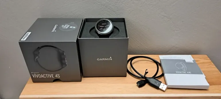 Used Garmin Vivoactive 4S bike — image 4 of 10
