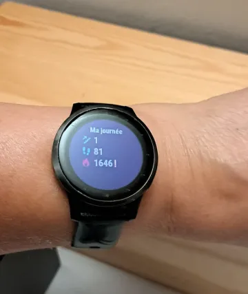 Used Garmin Vivoactive 4S bike — image 5 of 10