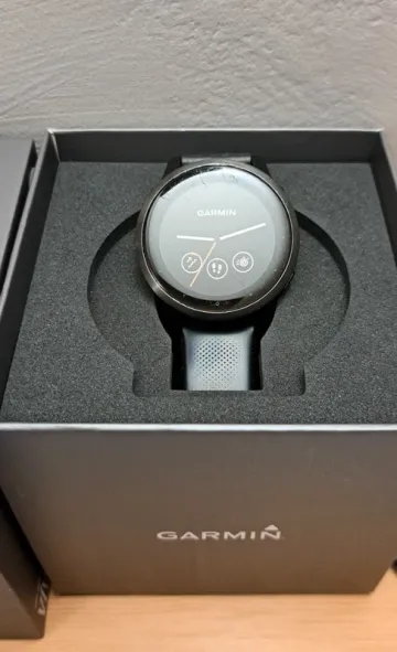 Used Garmin Vivoactive 4S bike — image 7 of 10