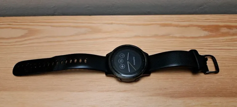 Used Garmin Vivoactive 4S bike — image 10 of 10