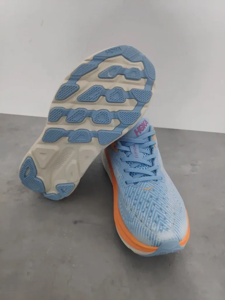Used Hoka Clifton 9 bike — image 6 of 6