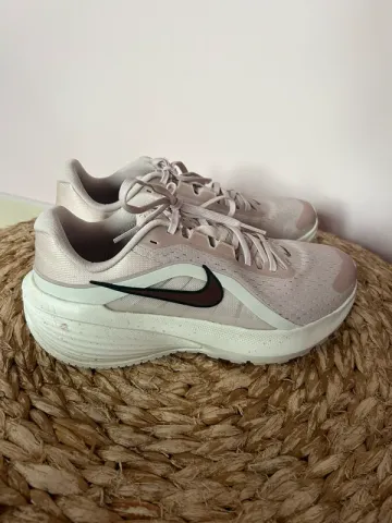 Used Nike Downshifter 14 SE bike — image 1 of 6