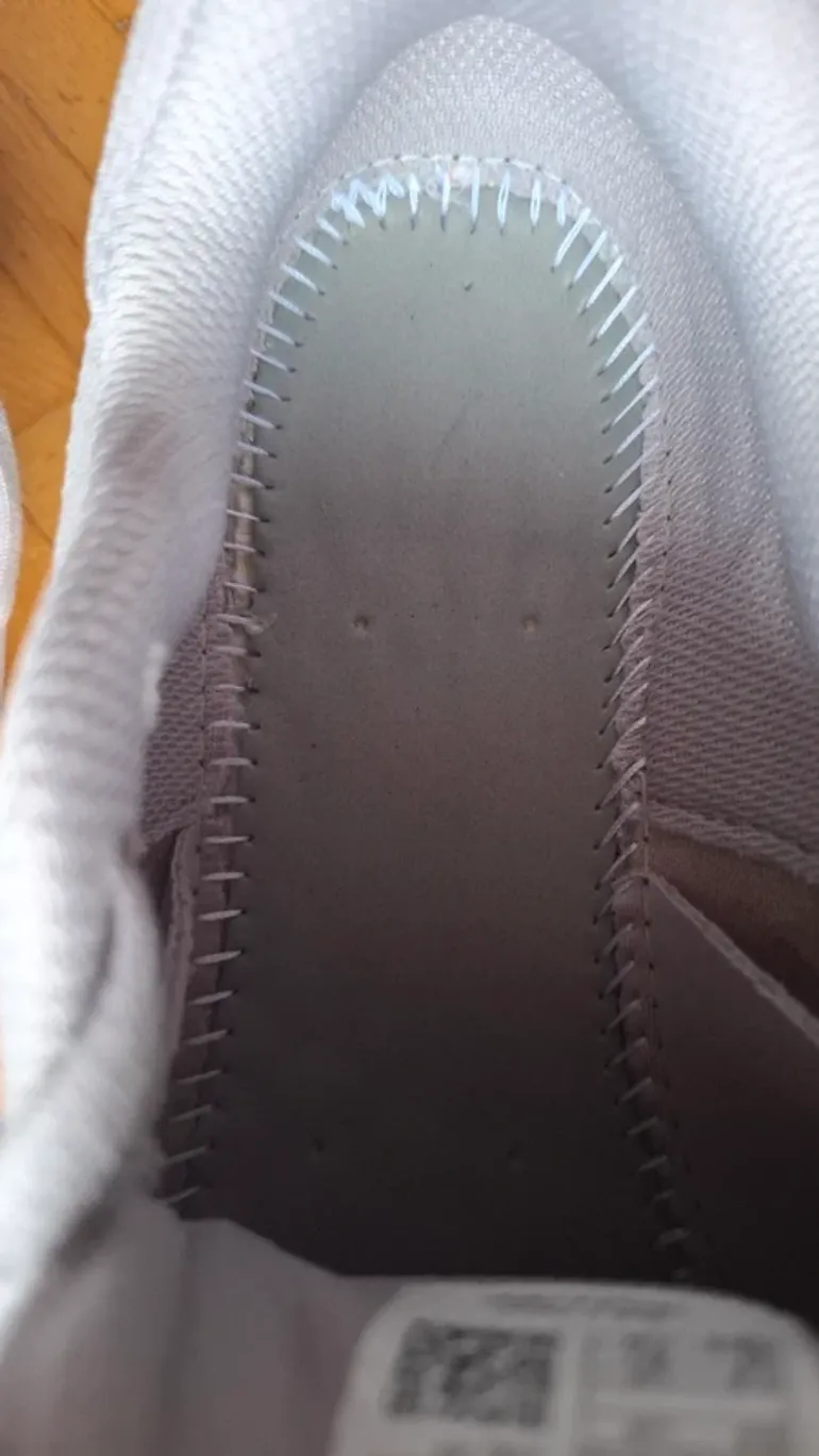 Used New Balance Fresh Foam bike — image 5 of 8