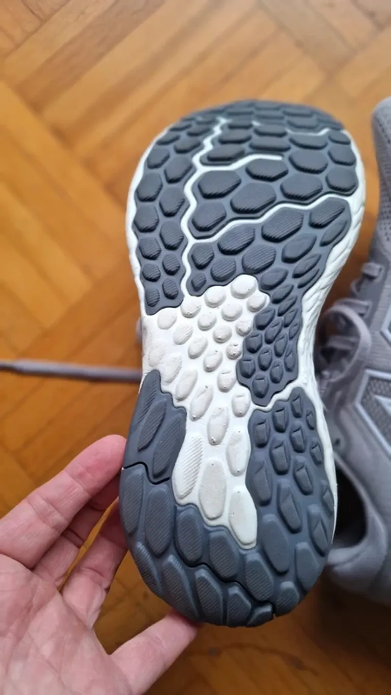 Used New Balance Fresh Foam bike — image 4 of 8