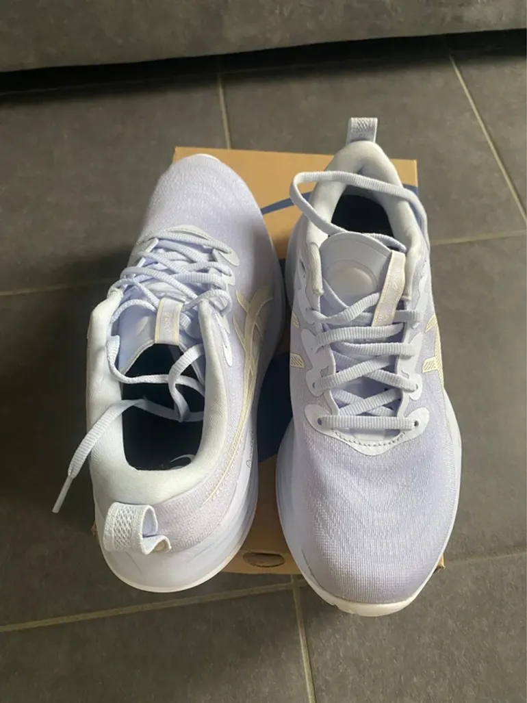 Used Asics Gel-Cumulus 27 bike — image 7 of 13