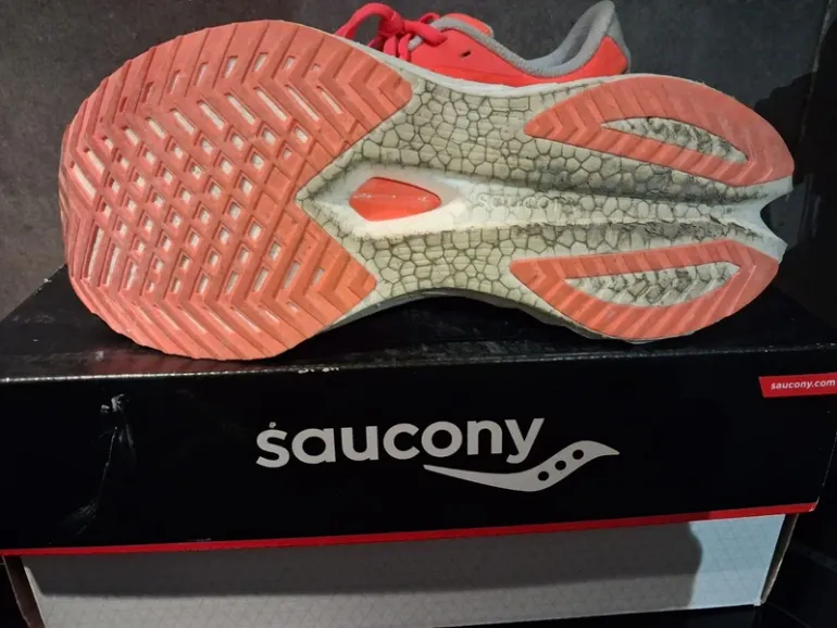 Used Saucony Endorphin Speed 4 bike — image 5 of 6