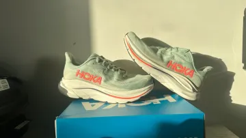 Używany Hoka Clifton 10 bike — zdjęcie 1 z 9