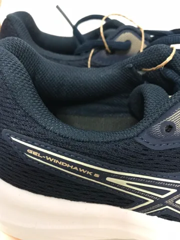 Used Asics Running Shoes Size 37 bike — image 2 of 7