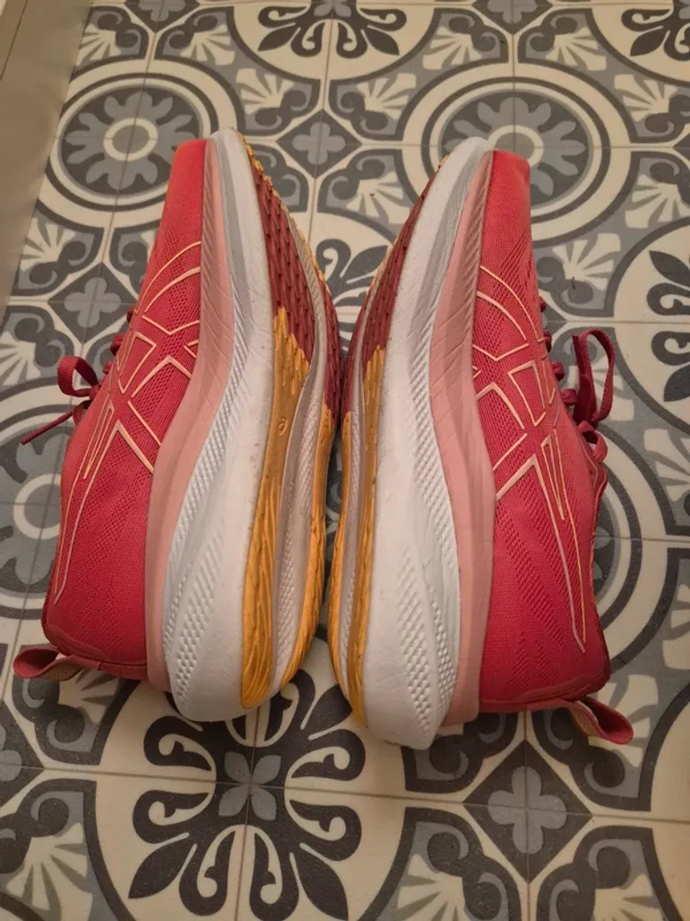 Used Asics Glideride Max bike — image 5 of 6