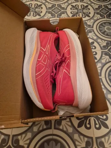 Used Asics Glideride Max bike — image 4 of 6