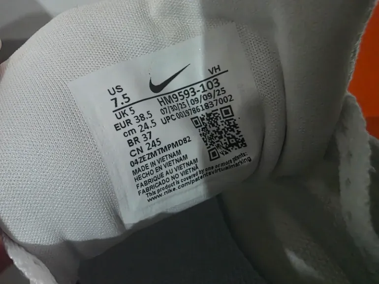 Used Nike Revolution bike — image 2 of 5