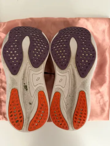 Used Asics Running Shoes bike — image 7 of 7