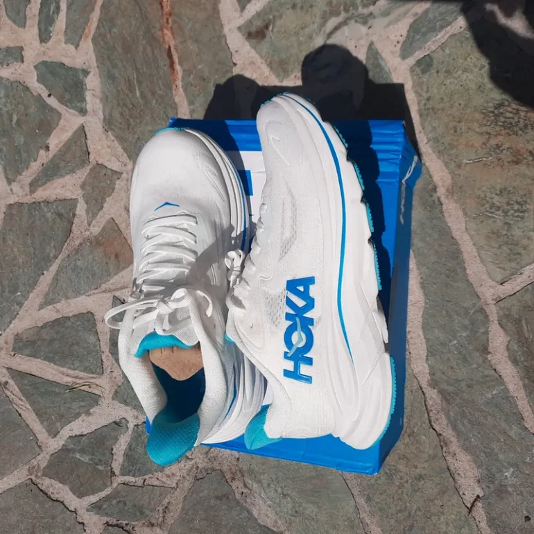 Used Hoka Running Shoes bike — image 2 of 3