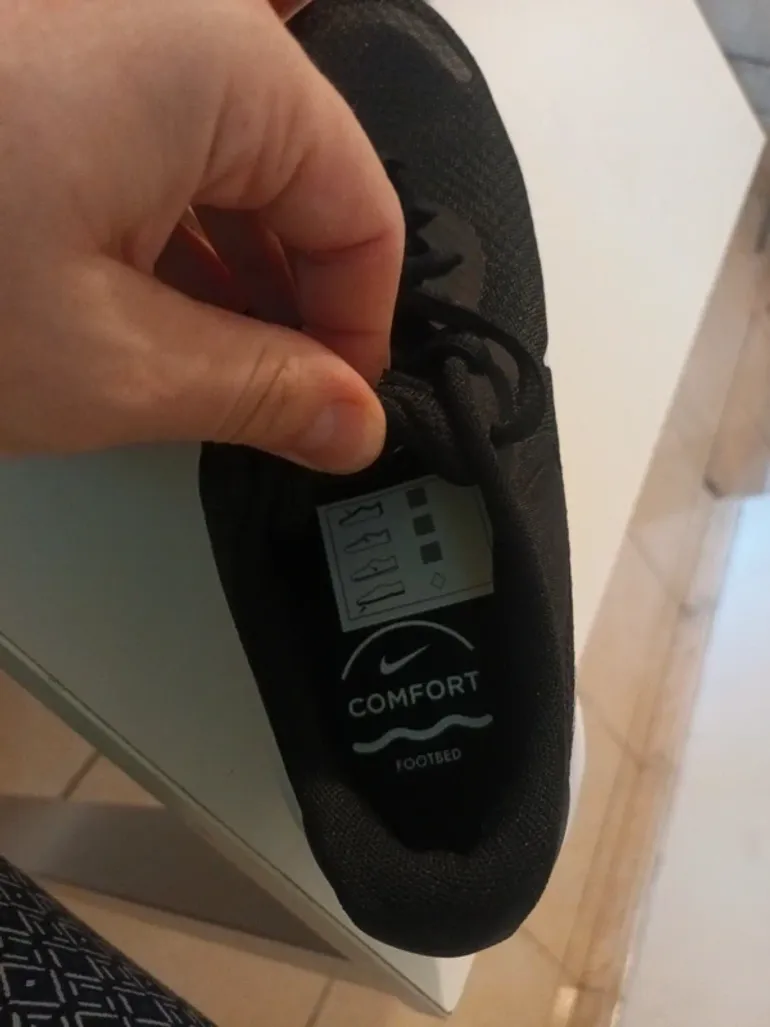 Used Nike Revolution 7 bike — image 3 of 6
