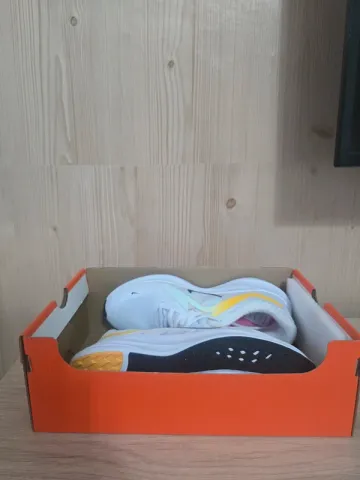 Used Nike Quest 5 PRM bike — image 8 of 8