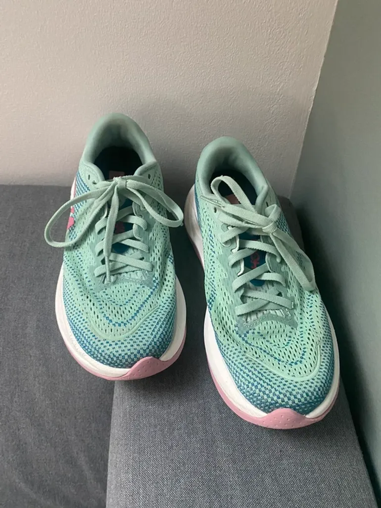 Used Hoka RINCON 4 bike — image 3 of 4